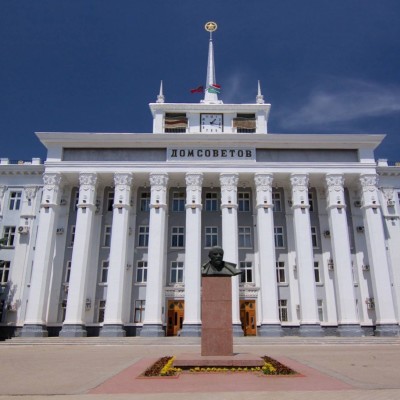 Tiraspol, Soviet House, Lenin monument